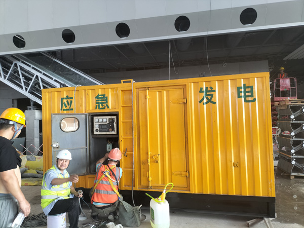 前郭怎样判断空气滤清器是否需要更换？